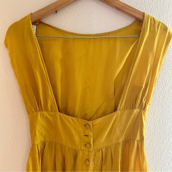 Sessun | 100% Silk Open Back Mini Dress - Picture 4 of 12